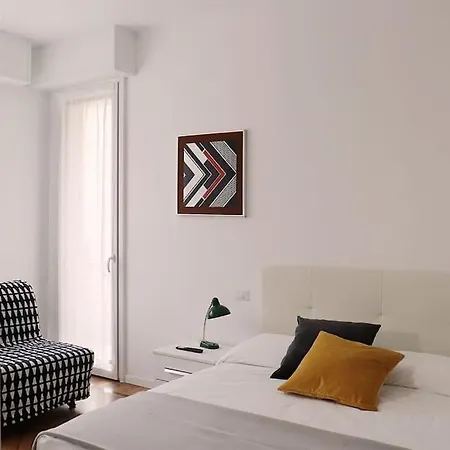 Bilocale Metro 4 Blu Frattini - Airport Linate Apartment Milan Exterior photo