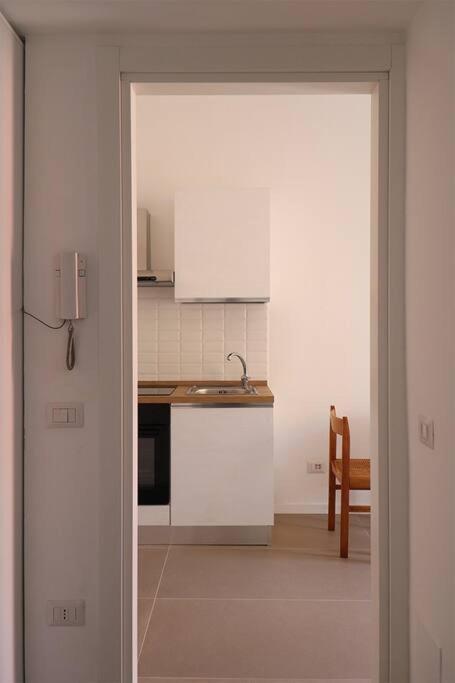 Apartamento Bilocale Metro 4 Blu Frattini - Airport Linate *